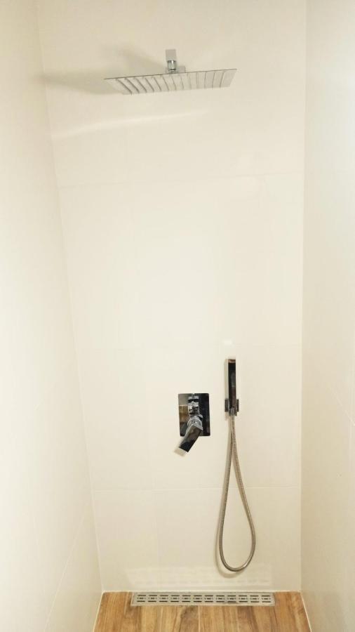 Down Town Luxurious Apartments Alexandroupolis Buitenkant foto